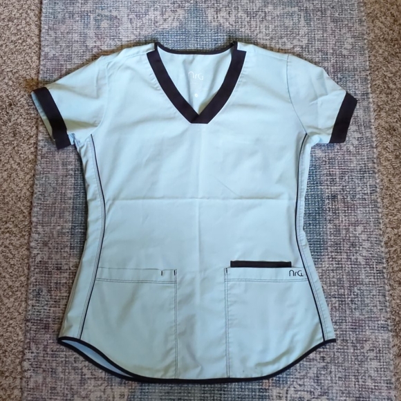 Barco Uniforms Other - NRG by barco scrub top small mint and black